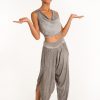 20-gris-a-pantalón telas cruzadas abierto en laterales