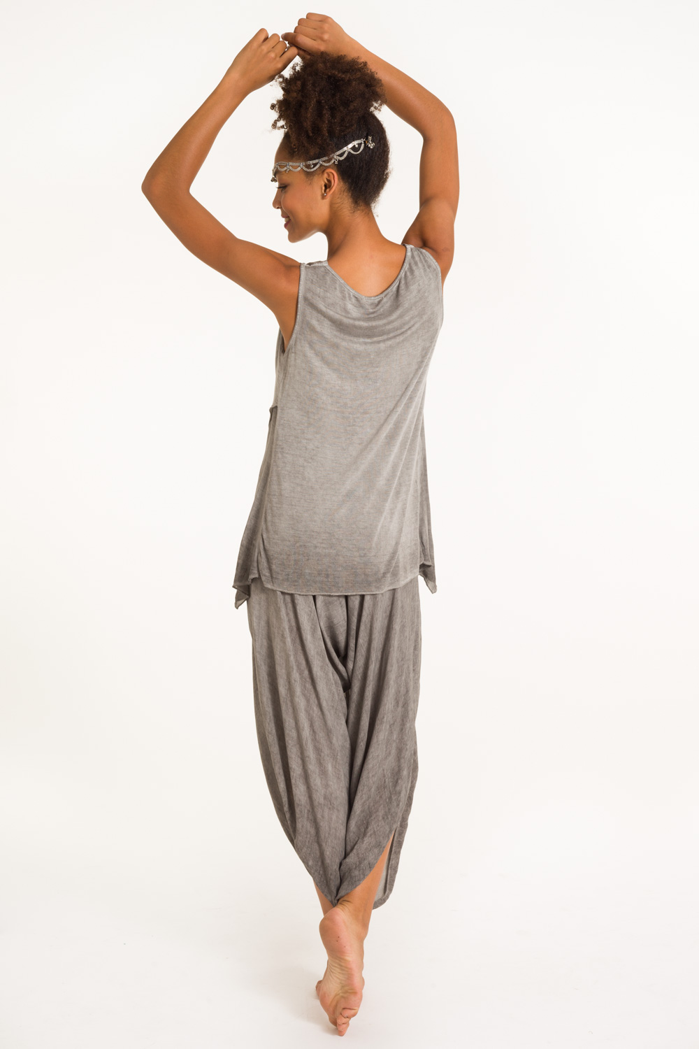 9-gris-b-blusa escote drapeado con caida