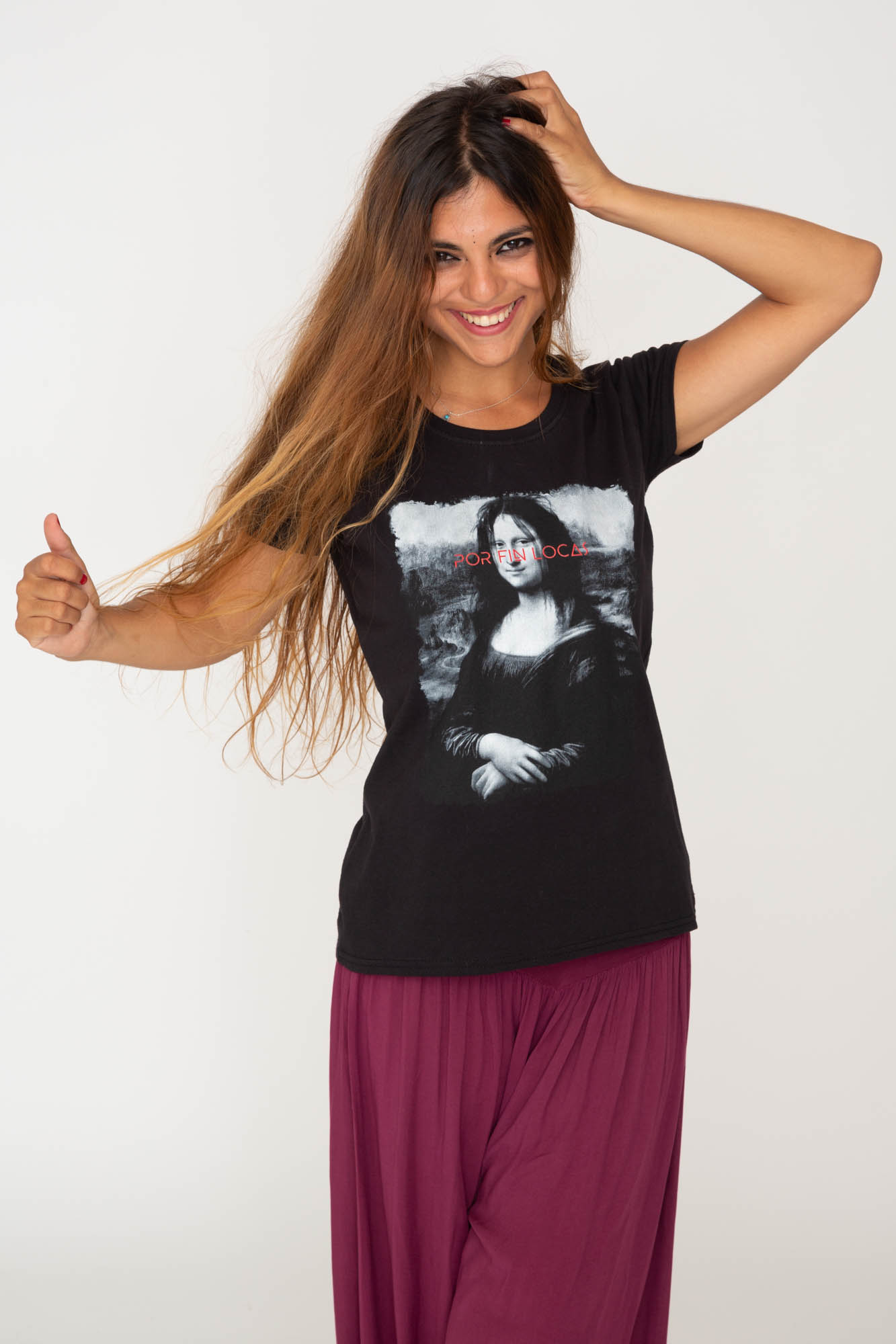 Camiseta Mona Lisa, Negra, para mujer. Por fin locas