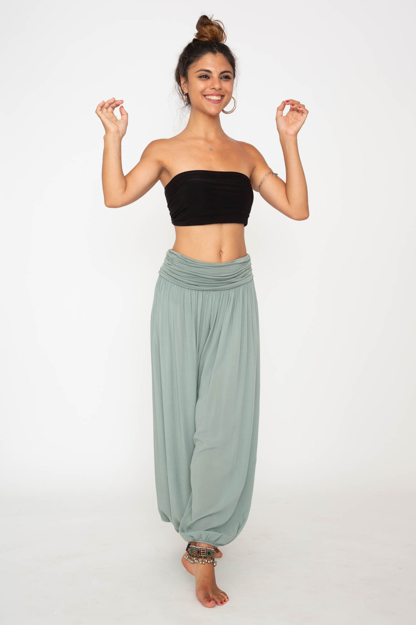 Pantalon Bombacho color verde, ropa Ibicenca, Hippie Pantalon Bombacho color verde, ropa Ibicenca, Hippie